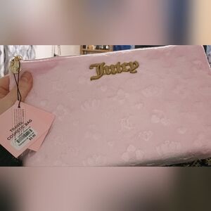 ISO Juicy Couture Bag Got My Daughter One And I Want One To Match! Help???